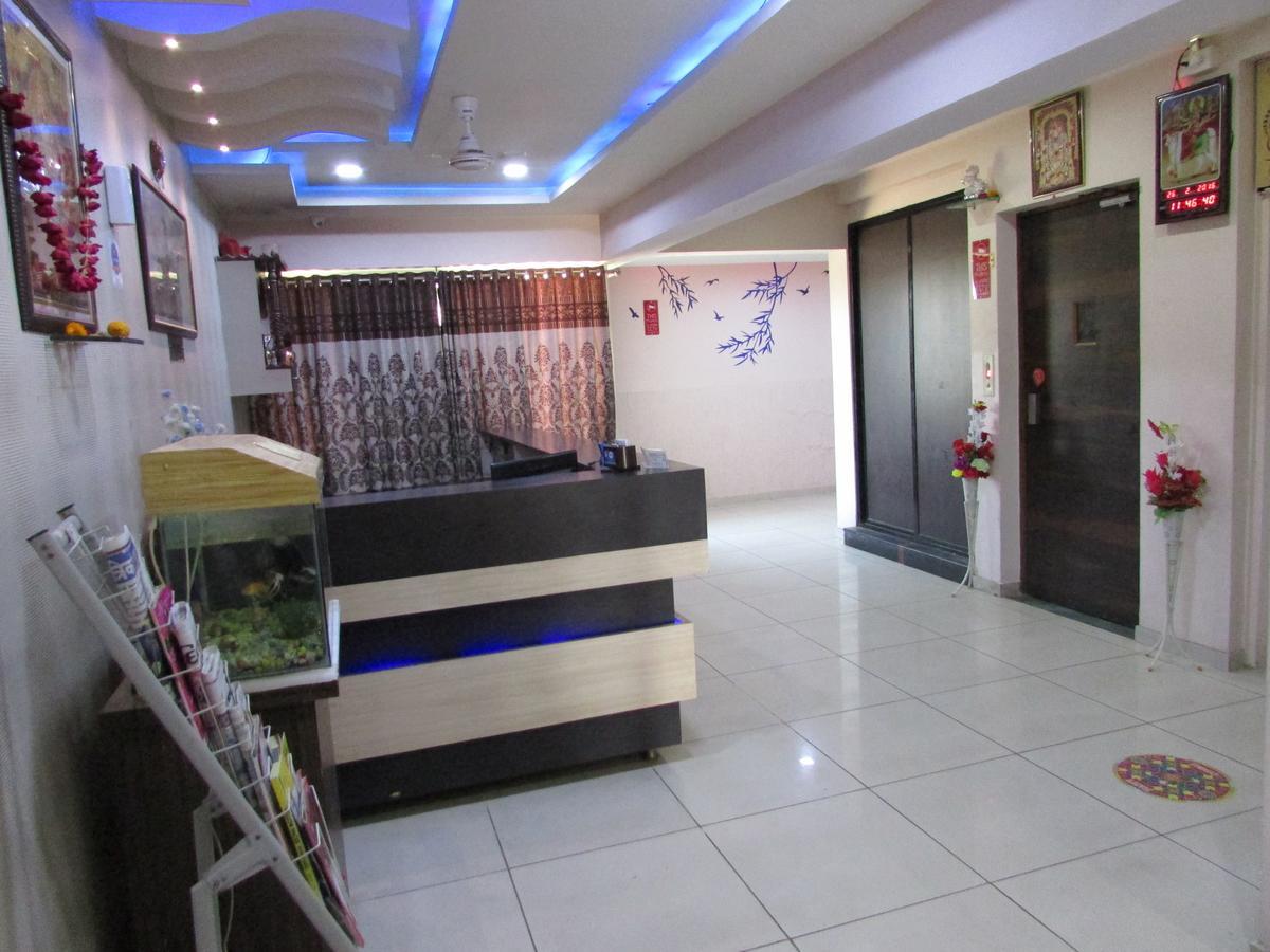 Hotel Neelkanth Residency Gandhinagar Eksteriør bilde