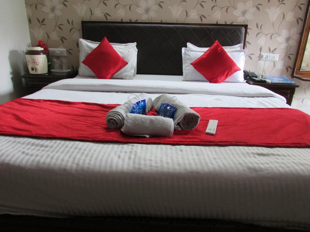 Hotel Neelkanth Residency Gandhinagar Eksteriør bilde